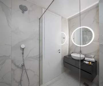 Modern Seaside Villa with Heated Pool in Seget Donji