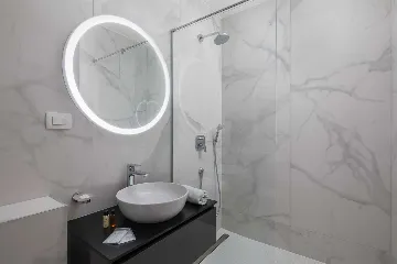 Modern Seaside Villa with Heated Pool in Seget Donji