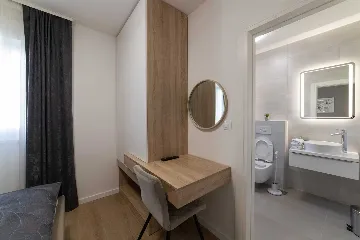 Modern Villa with Heated Pool in Kaštel Stari