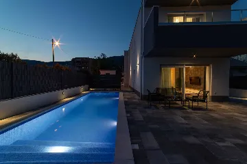 Modern Villa with Heated Pool in Kaštel Stari