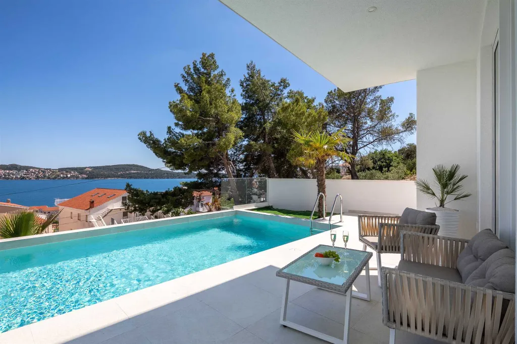 Contemporary Villa Complex with Sea View, Seget Donji