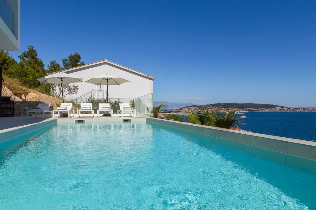 Contemporary Villa Complex with Sea View, Seget Donji