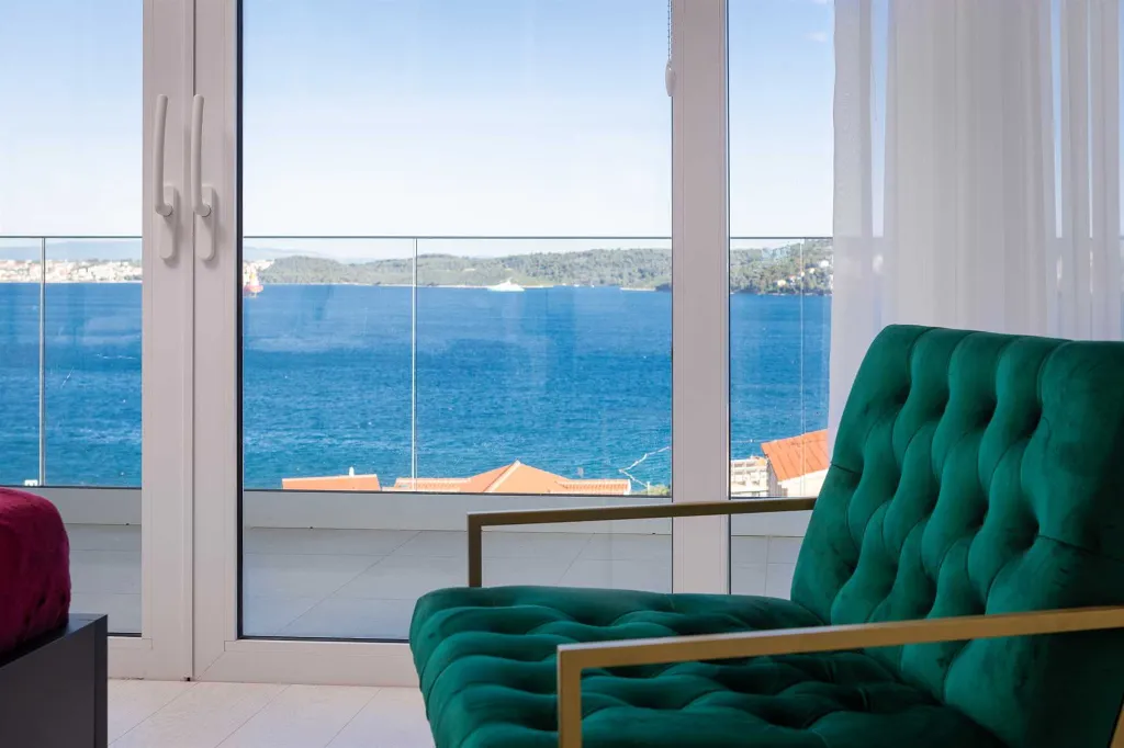 Contemporary Villa Complex with Sea View, Seget Donji