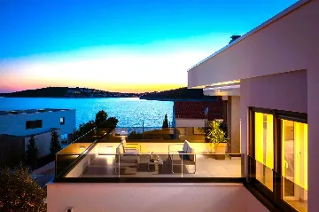 Seaside Family Villa with Pool in Sevid