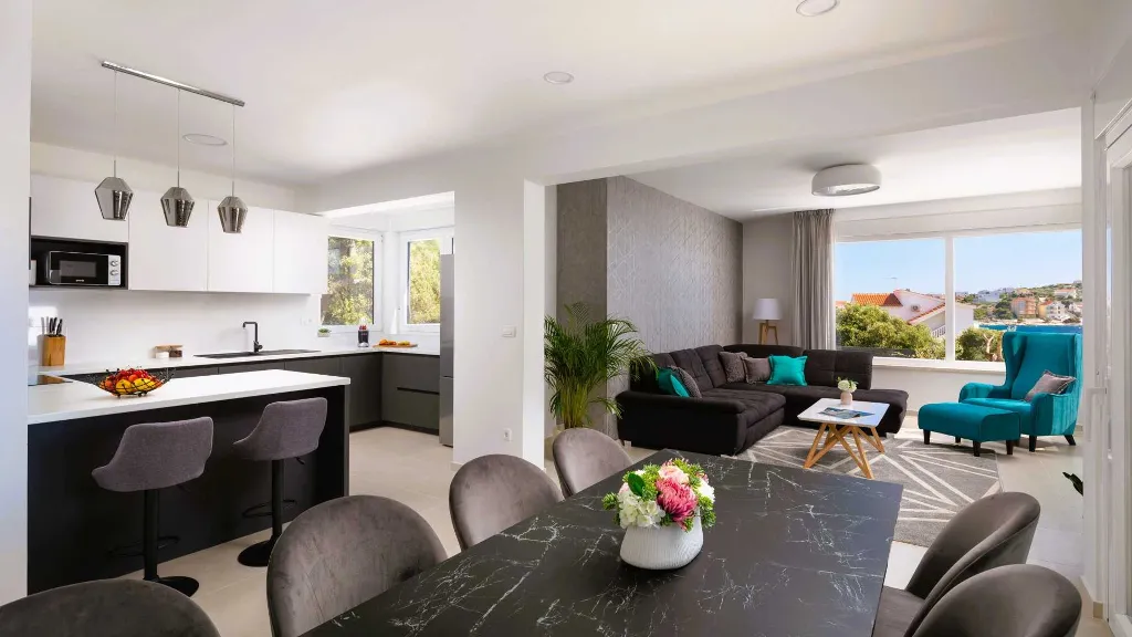 Seaside Family Villa with Pool in Sevid
