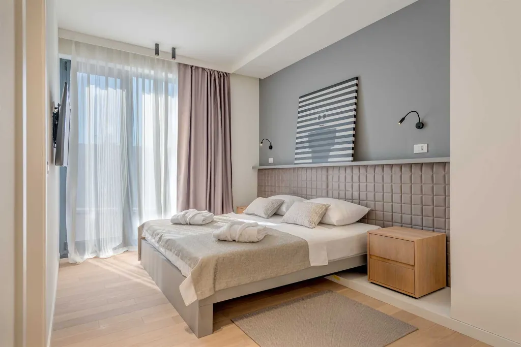 Modern 4-Bedroom Villa with Pool in Primošten