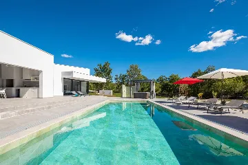 Modern Villa Retreat with Pool in Režanci, Istria