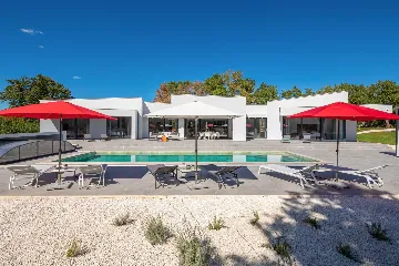 Modern Villa Retreat with Pool in Režanci, Istria