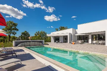 Modern Villa Retreat with Pool in Režanci, Istria