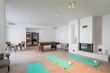 Modern Villa Retreat with Pool in Režanci, Istria