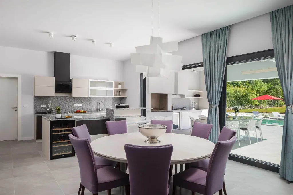 Modern Villa Retreat with Pool in Režanci, Istria