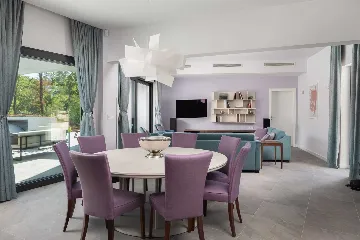 Modern Villa Retreat with Pool in Režanci, Istria