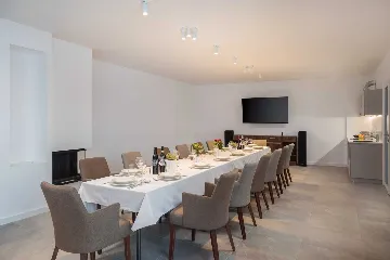 Modern Villa Retreat with Pool in Režanci, Istria