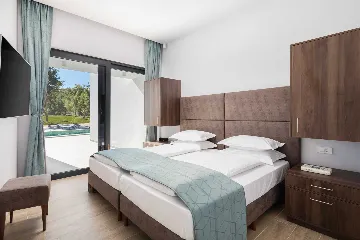 Modern Villa Retreat with Pool in Režanci, Istria