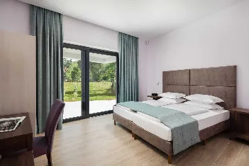 Modern Villa Retreat with Pool in Režanci, Istria