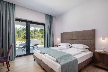 Modern Villa Retreat with Pool in Režanci, Istria