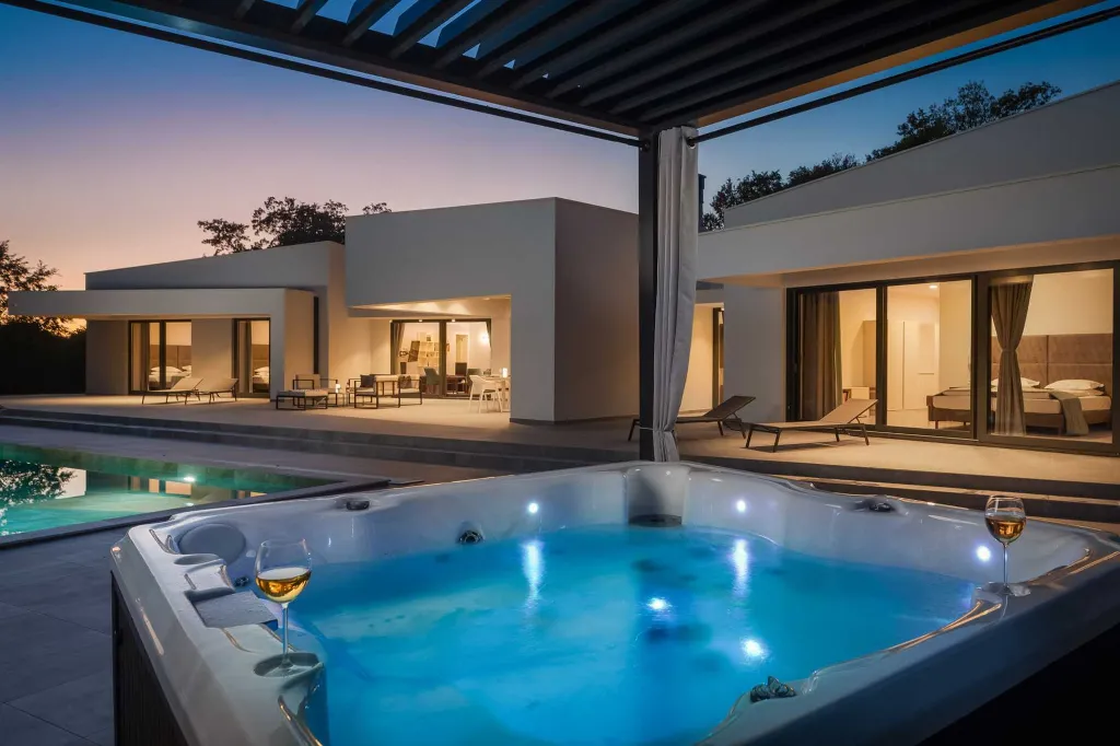 Modern Villa Retreat with Pool in Režanci, Istria