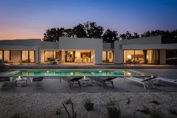 Modern Villa Retreat with Pool in Režanci, Istria