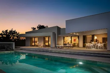 Modern Villa Retreat with Pool in Režanci, Istria