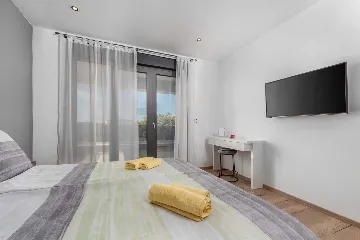 Spacious Family Villa with Pool in Krnica