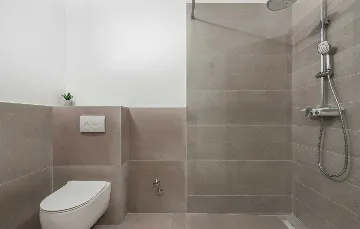 Spacious Family Villa with Pool in Krnica