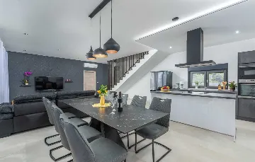 Spacious Family Villa with Pool in Krnica