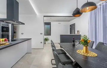 Spacious Family Villa with Pool in Krnica