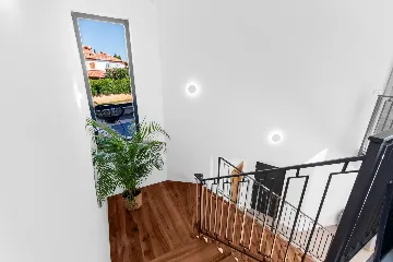 Contemporary Family Villa with Pool in Vabriga