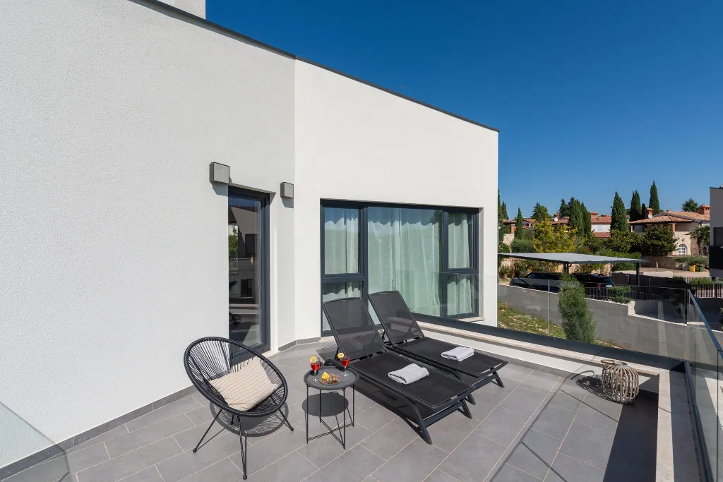 Contemporary Family Villa with Pool in Vabriga