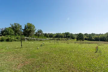 Contemporary Family Villa with Pool in Vabriga