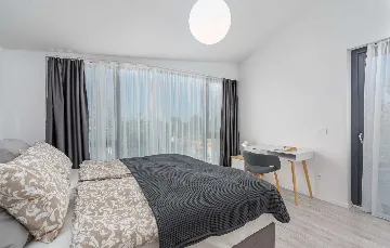 Contemporary Family Villa with Pool in Vabriga