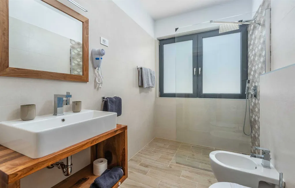 Contemporary Family Villa with Pool in Vabriga