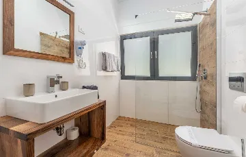 Contemporary Family Villa with Pool in Vabriga