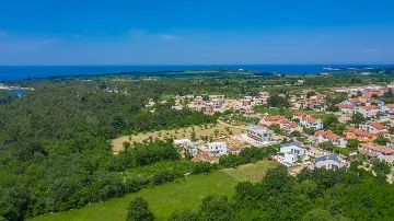 Contemporary Family Villa with Pool in Vabriga