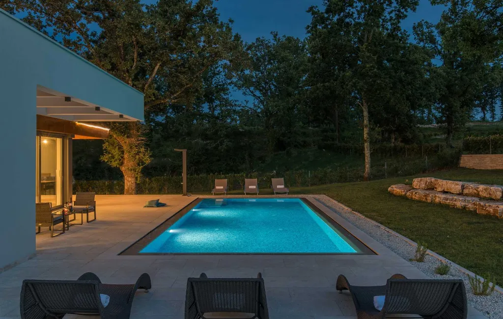 Modern 3-Bedroom Villa With Heated Pool in Pazin