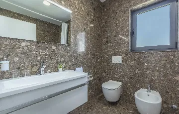 Modern 3-Bedroom Villa With Heated Pool in Pazin