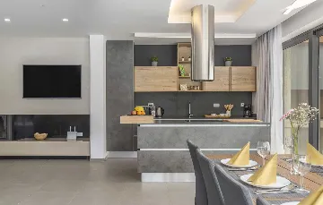 Modern 3-Bedroom Villa With Heated Pool in Pazin