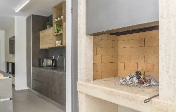 Modern 3-Bedroom Villa With Heated Pool in Pazin