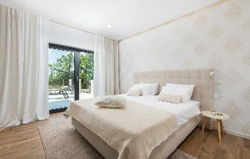 Modern Two-Bedroom Villa with Pool in Pazin