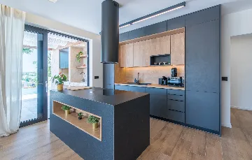 Modern Two-Bedroom Villa with Pool in Pazin