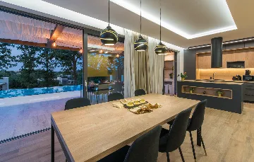 Modern Two-Bedroom Villa with Pool in Pazin