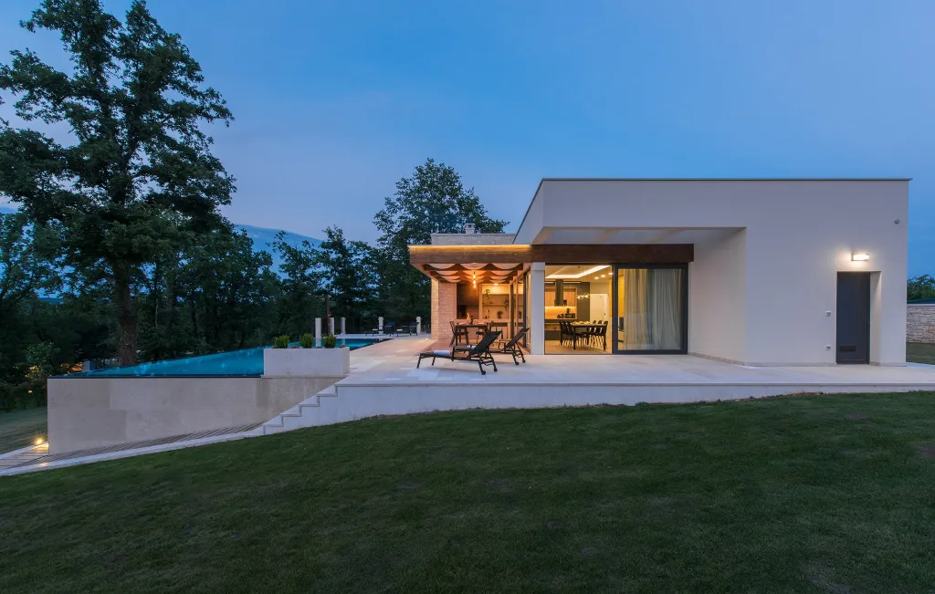 Modern Two-Bedroom Villa with Pool in Pazin