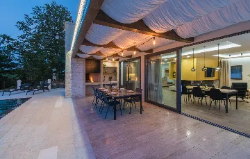 Modern Two-Bedroom Villa with Pool in Pazin