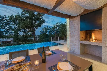 Modern Two-Bedroom Villa with Pool in Pazin