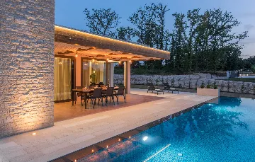 Modern Two-Bedroom Villa with Pool in Pazin