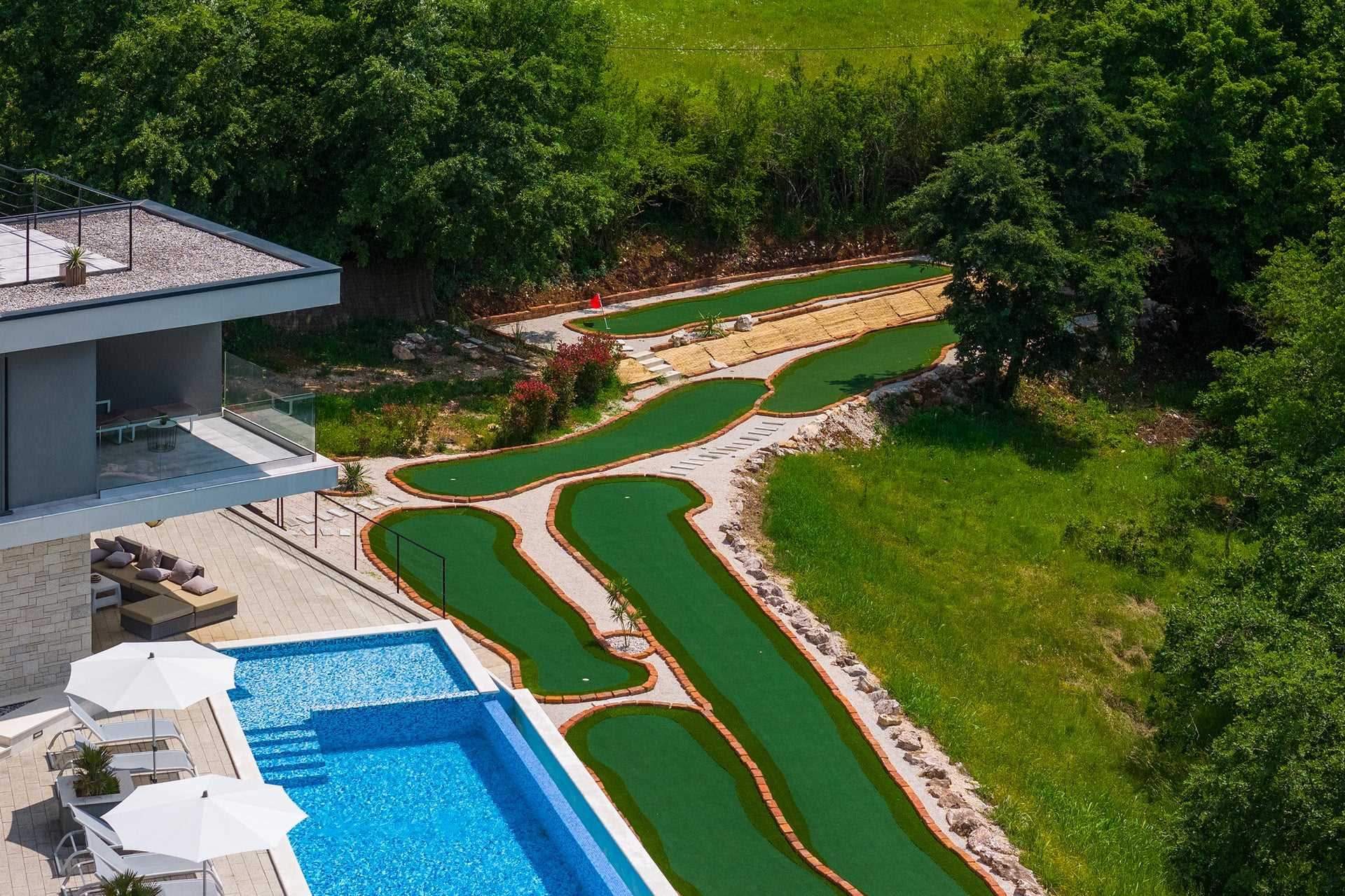 Luxury Villa Queen B with Pool
