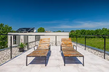 Spacious Villa with Infinity Pool in Vižinada