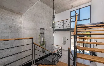 Spacious Villa with Infinity Pool in Vižinada