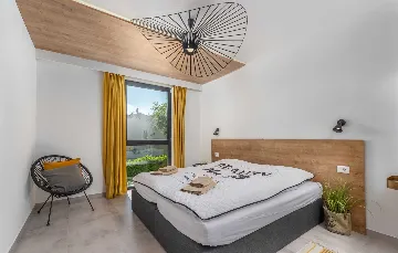 Spacious Villa with Infinity Pool in Vižinada