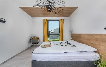 Spacious Villa with Infinity Pool in Vižinada